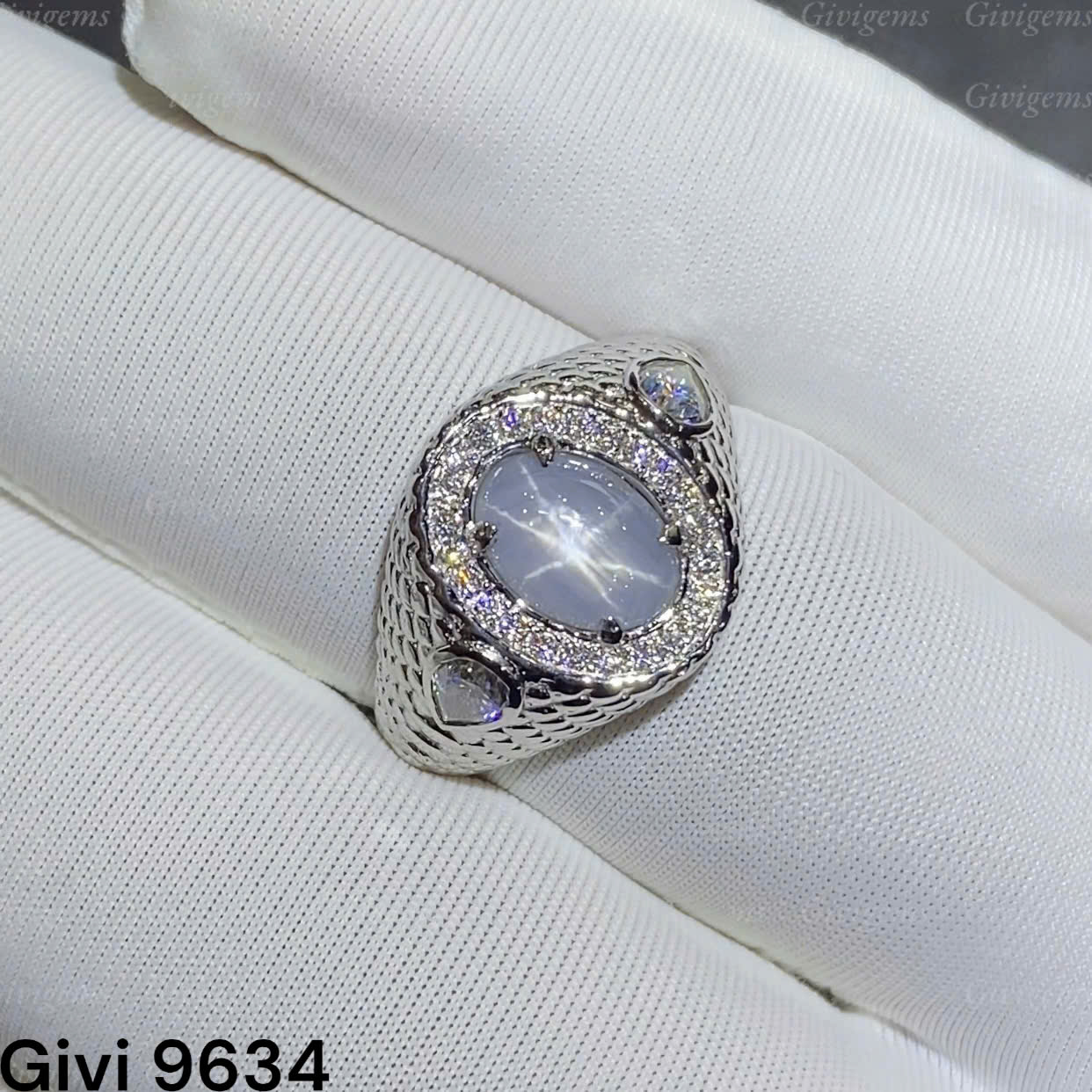 z7470219859601_049de45b58079694a388ce3ae4388dbb