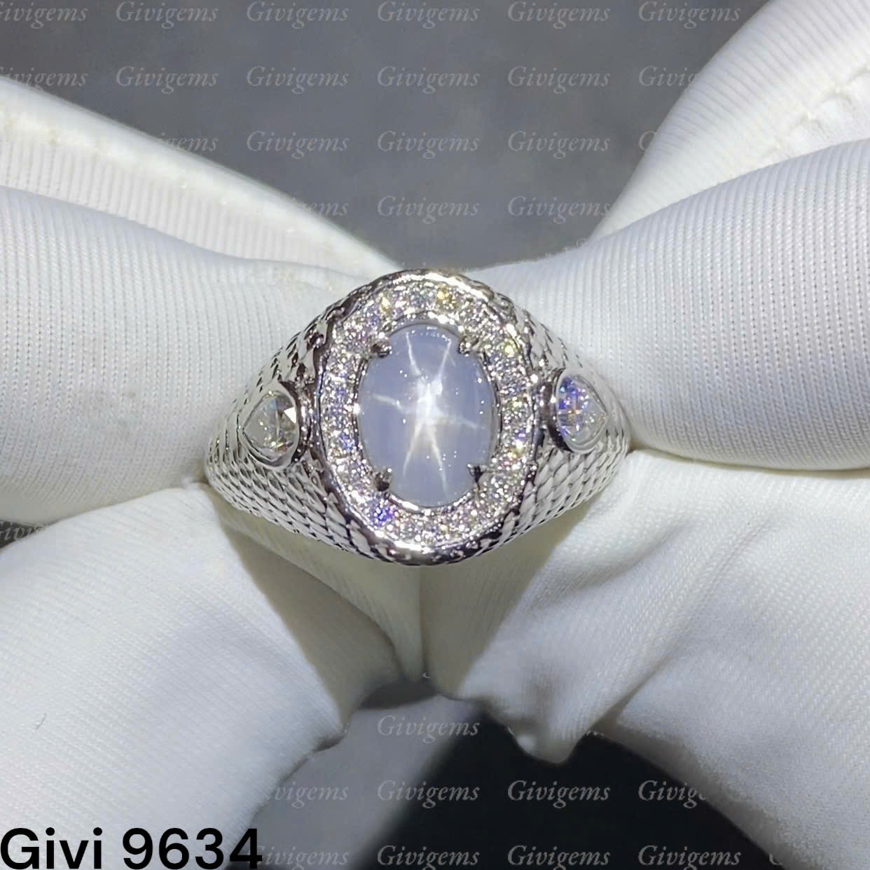 z7470219886660_53be3356c7b5fd0f5d5cb9f807afd9e6